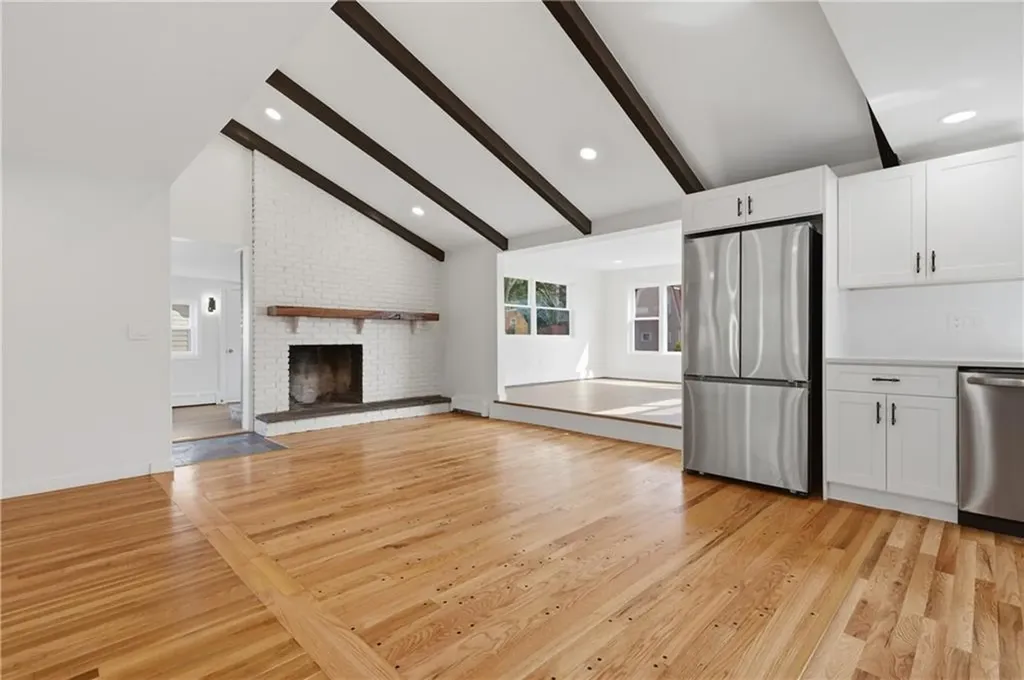 25 Stoneham Street Cranston RI 02920