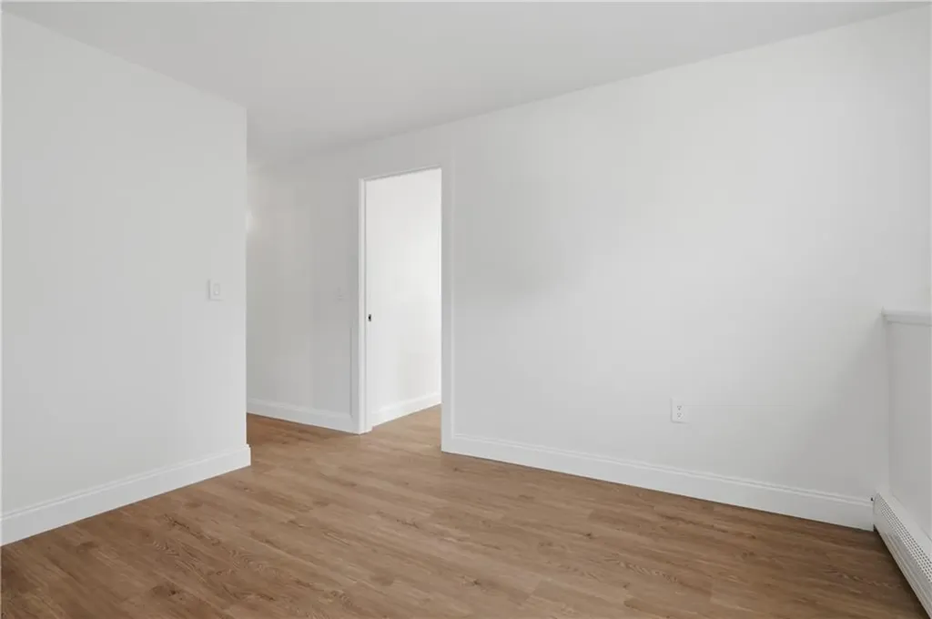 25 Stoneham Street Cranston RI 02920