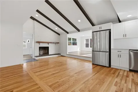 25 Stoneham Street Cranston RI 02920