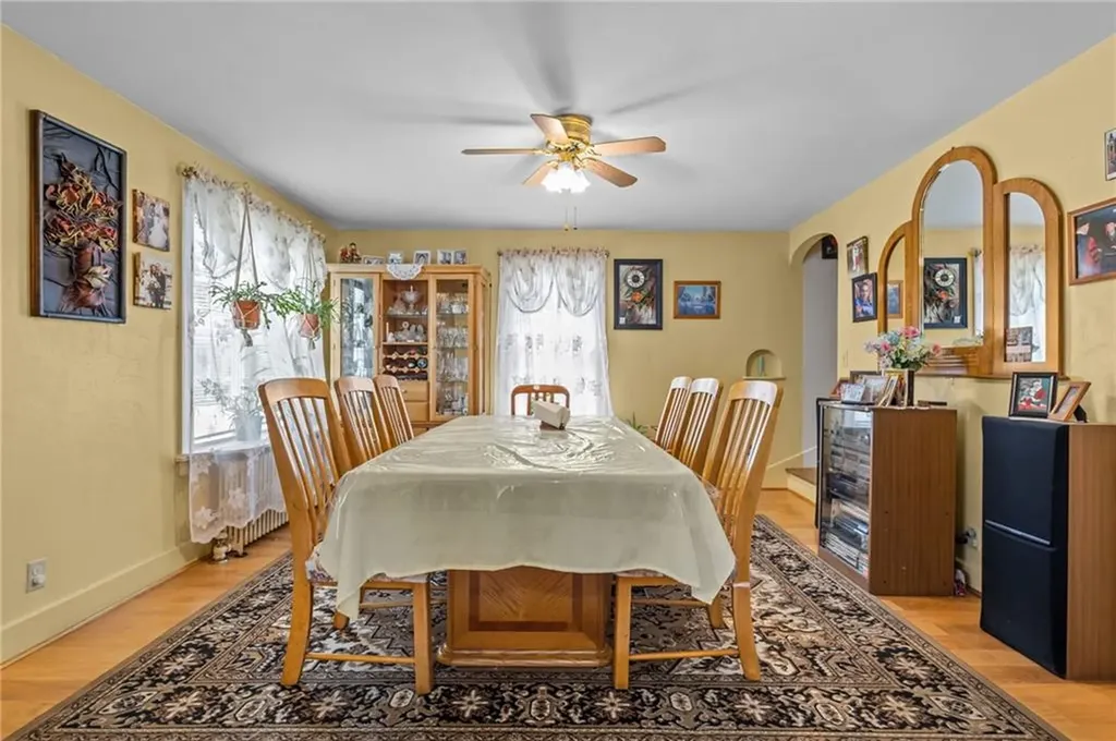 43 Virginia Avenue Woonsocket RI 02895