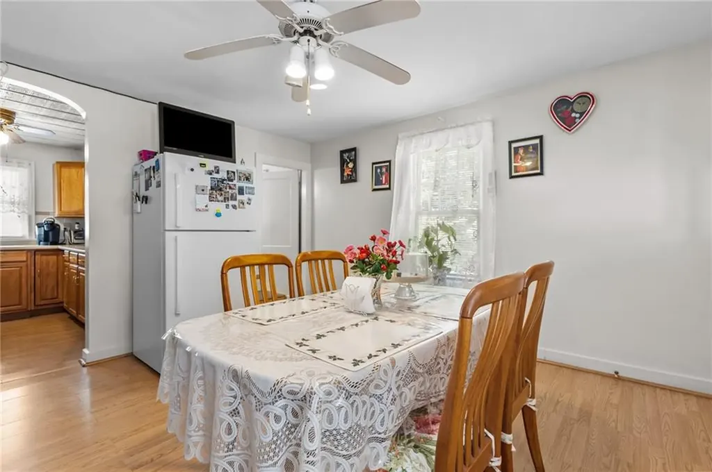 43 Virginia Avenue Woonsocket RI 02895