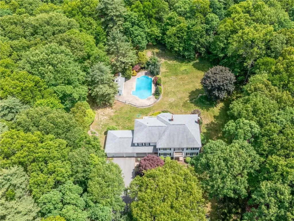 54 Ridge Road Scituate RI 02857