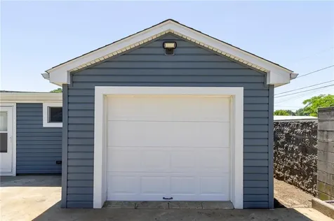175 Leonard Avenue East Providence RI 02914