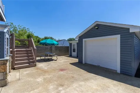 175 Leonard Avenue East Providence RI 02914