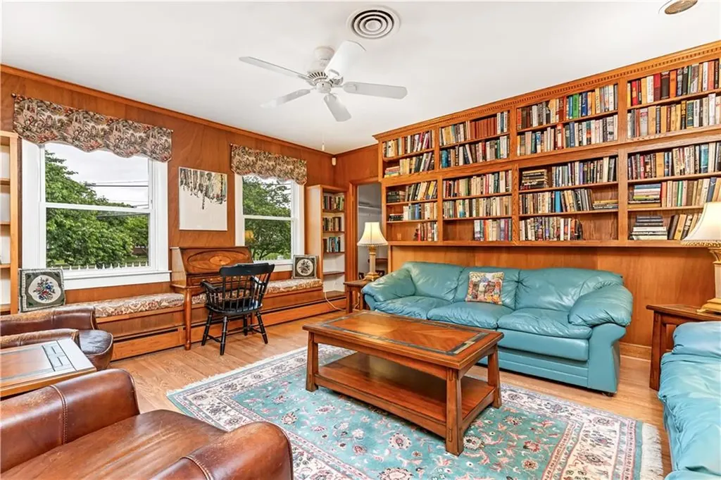 133 Tupelo Hill Drive Cranston RI 02920