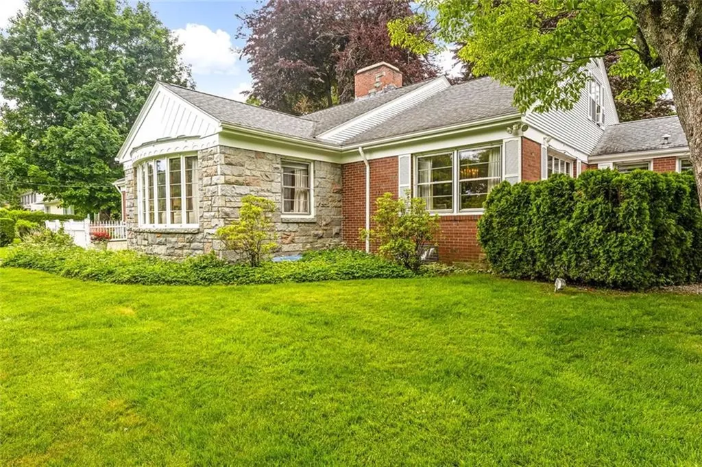 133 Tupelo Hill Drive Cranston RI 02920
