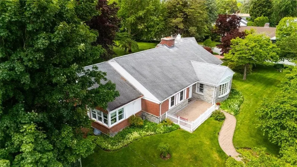 133 Tupelo Hill Drive Cranston RI 02920