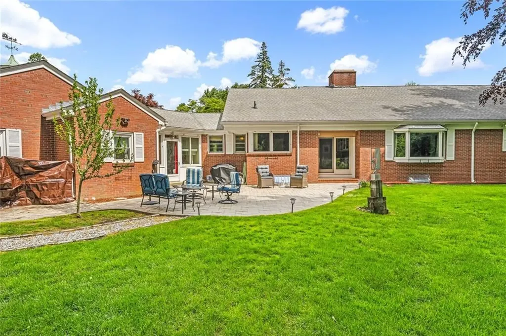 133 Tupelo Hill Drive Cranston RI 02920