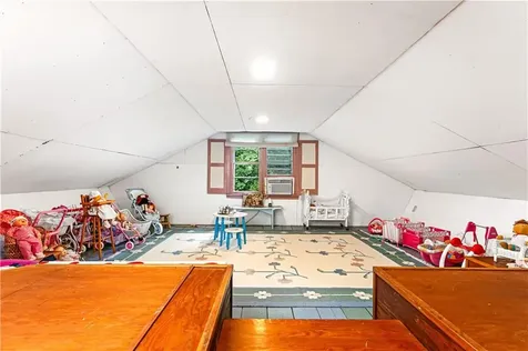 133 Tupelo Hill Drive Cranston RI 02920