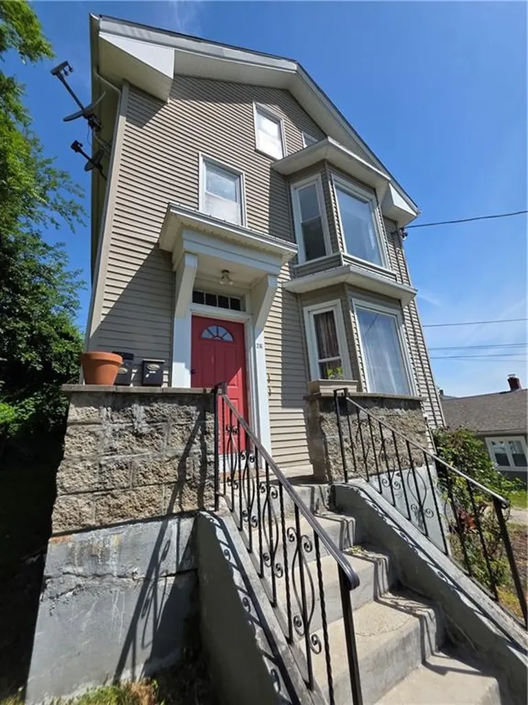 216 Maplewood Avenue Cranston RI 02920