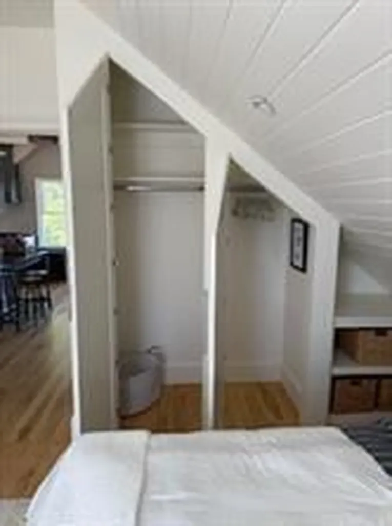 17 Willow Street Newport RI 02840