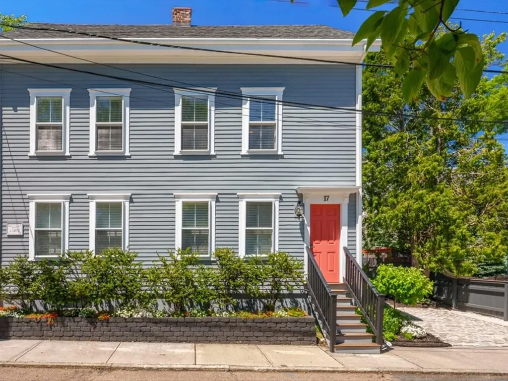 17 Willow Street Newport RI 02840