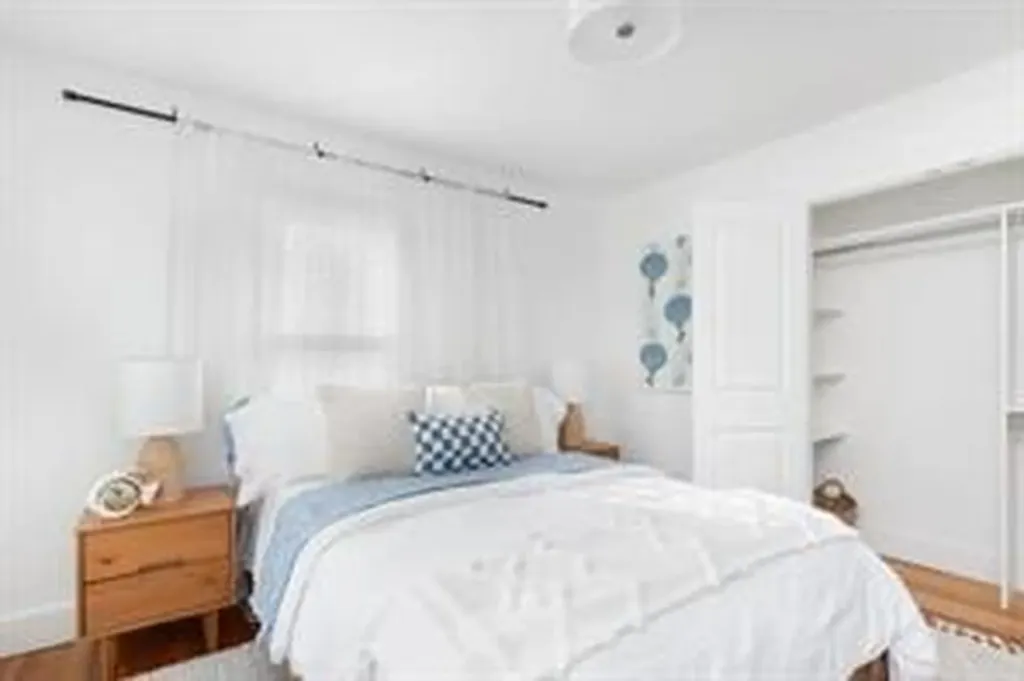17 Willow Street Newport RI 02840