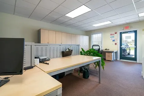 376 Dry Bridge Road North Kingstown RI 02852