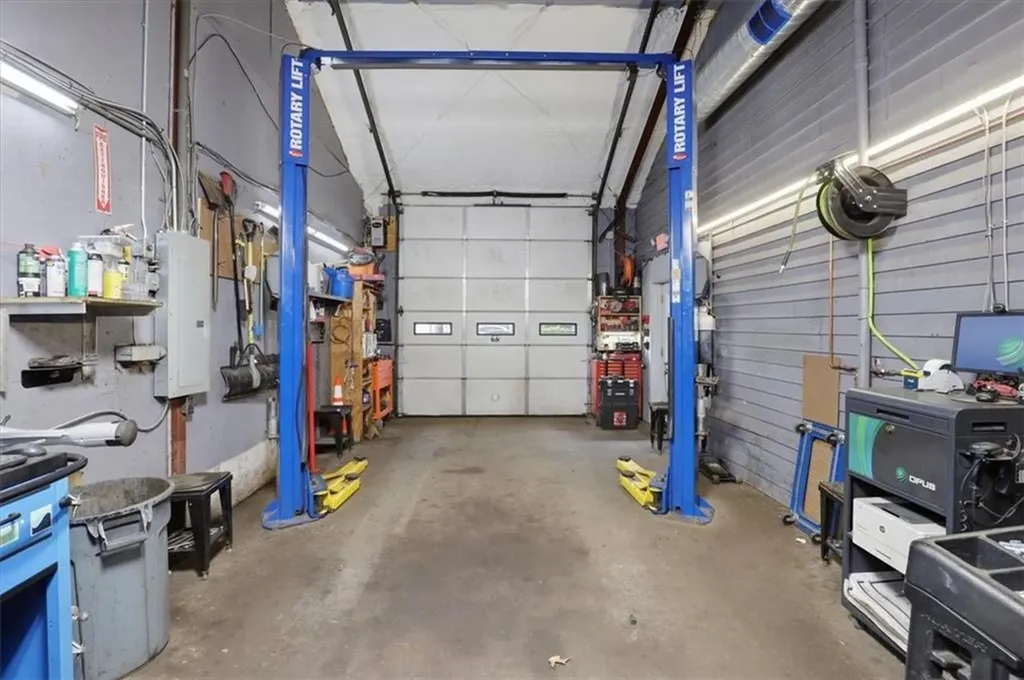 1068 Park Avenue Woonsocket RI 02895