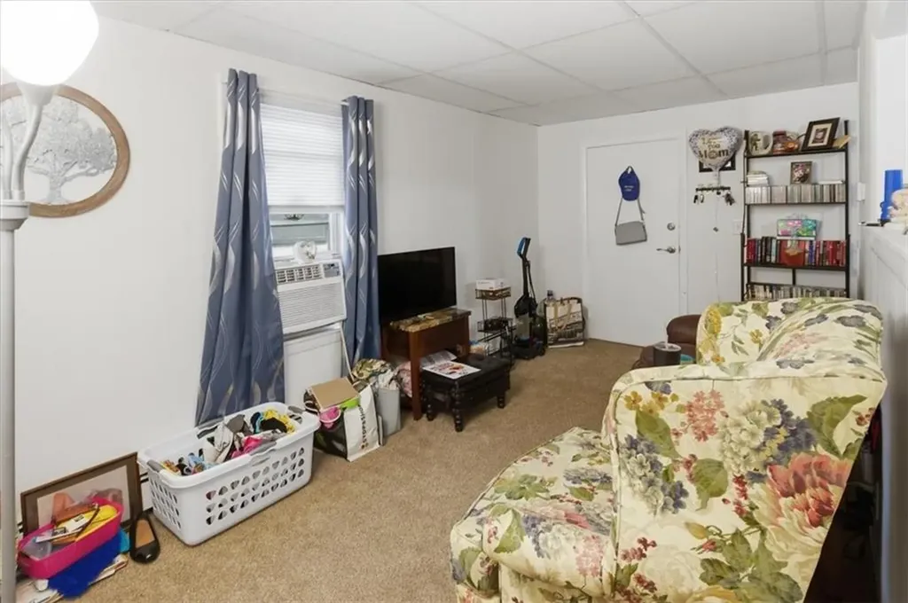 20 Oakton Street Woonsocket RI 02895