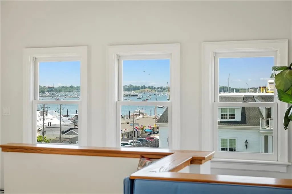 433 Thames Street Newport RI 02840