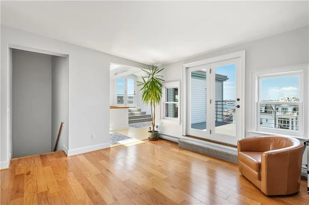 433 Thames Street Newport RI 02840