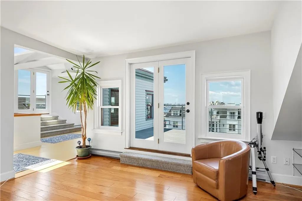 433 Thames Street Newport RI 02840