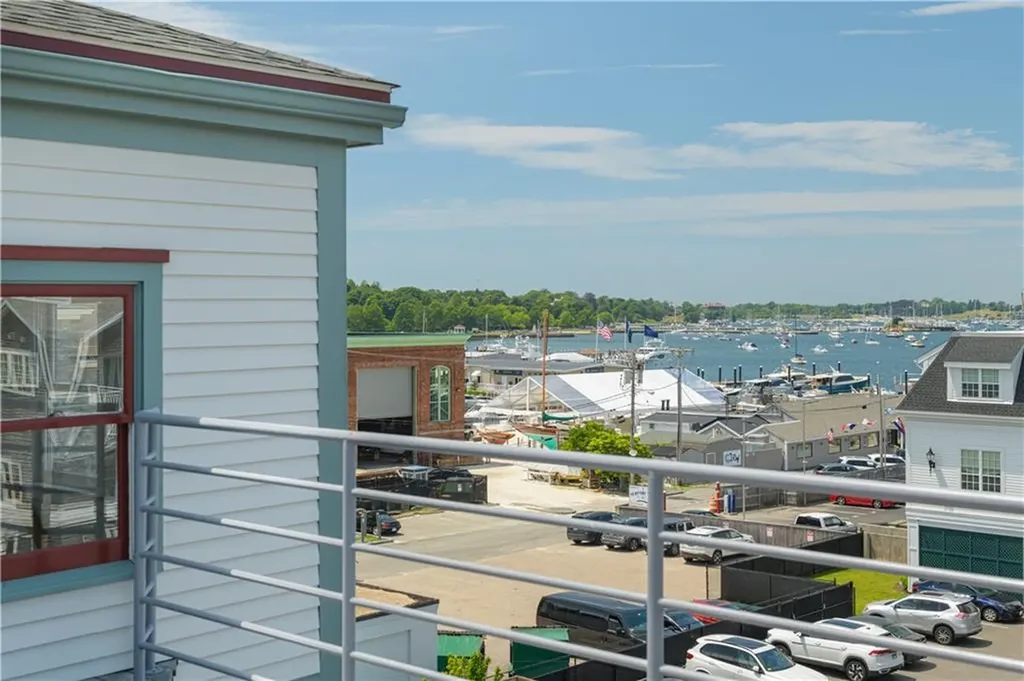 433 Thames Street Newport RI 02840