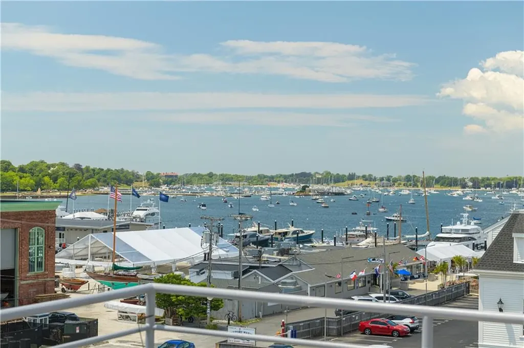 433 Thames Street Newport RI 02840