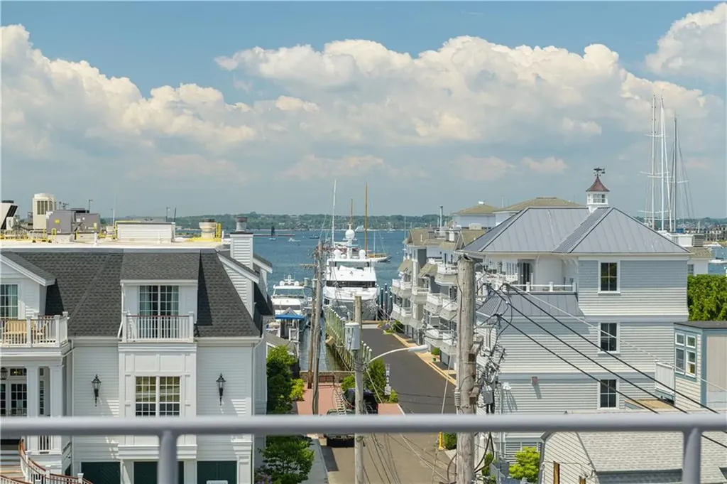 433 Thames Street Newport RI 02840
