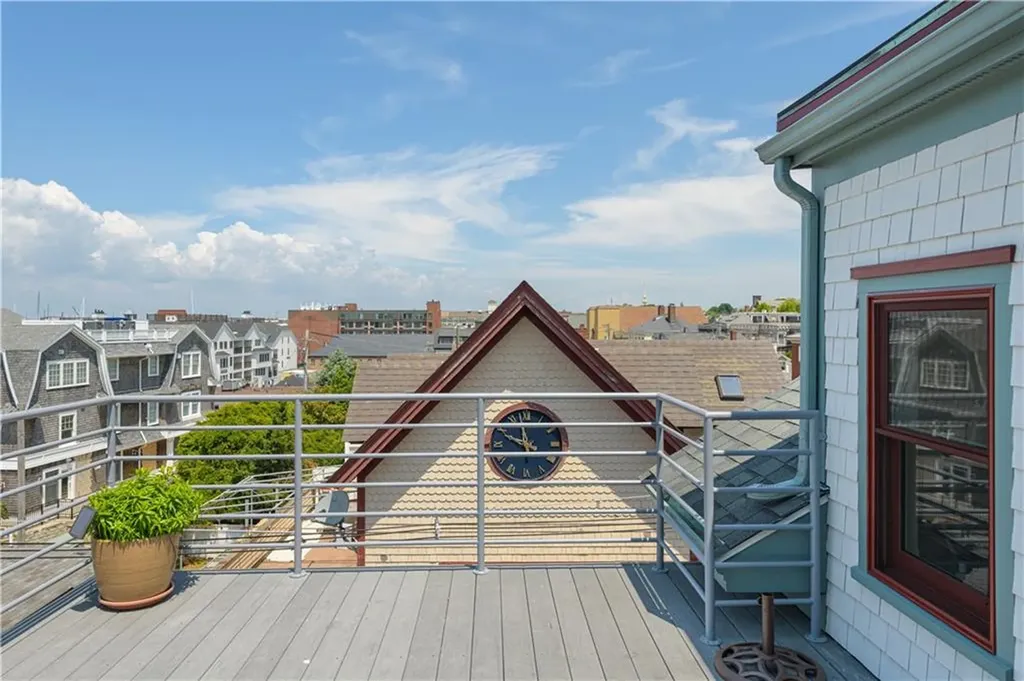 433 Thames Street Newport RI 02840