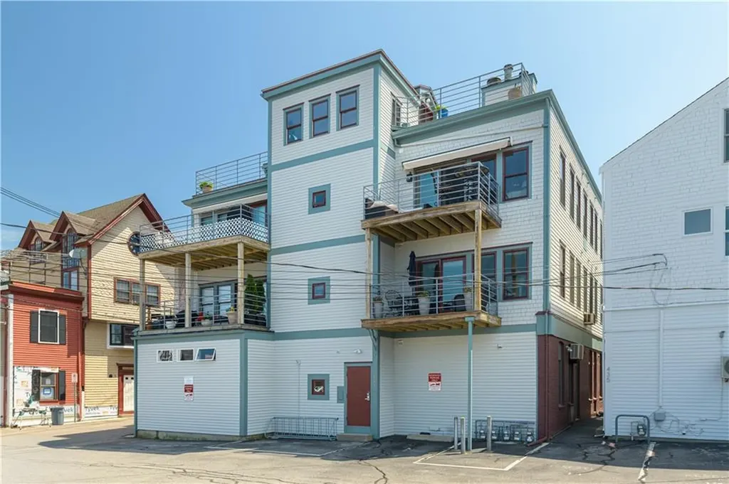 433 Thames Street Newport RI 02840