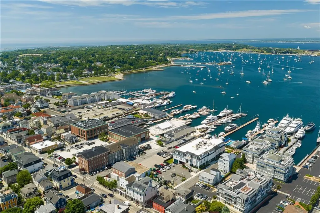 433 Thames Street Newport RI 02840