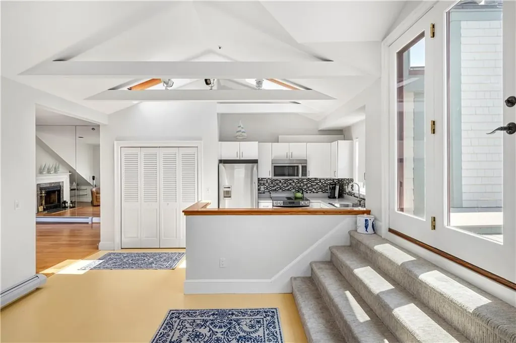 433 Thames Street Newport RI 02840