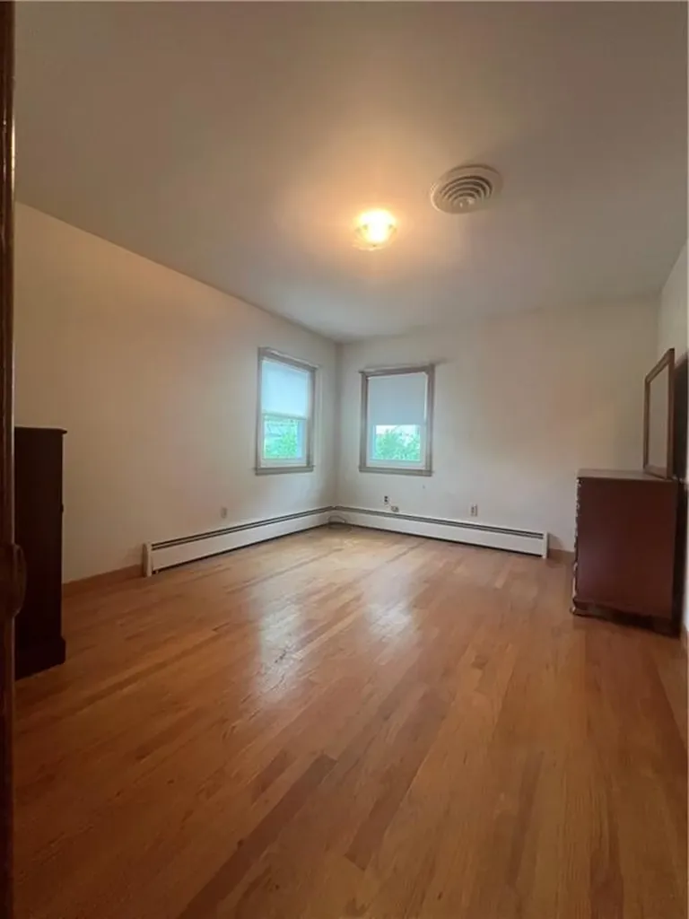 33 Bolton Ave Avenue Providence RI 02908