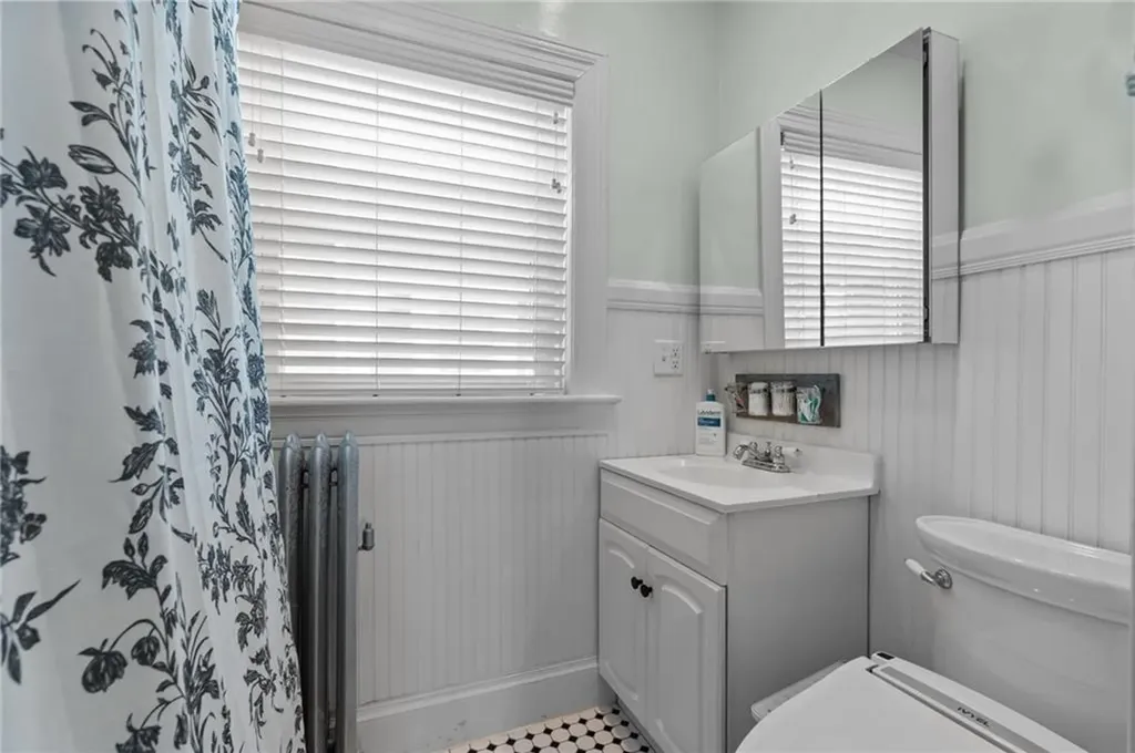 106 Norwood Avenue Cranston RI 02905