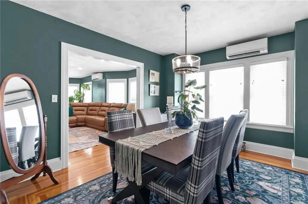 106 Norwood Avenue Cranston RI 02905