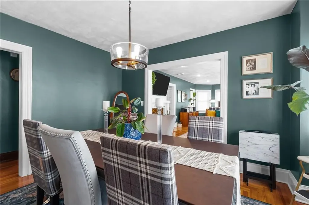 106 Norwood Avenue Cranston RI 02905
