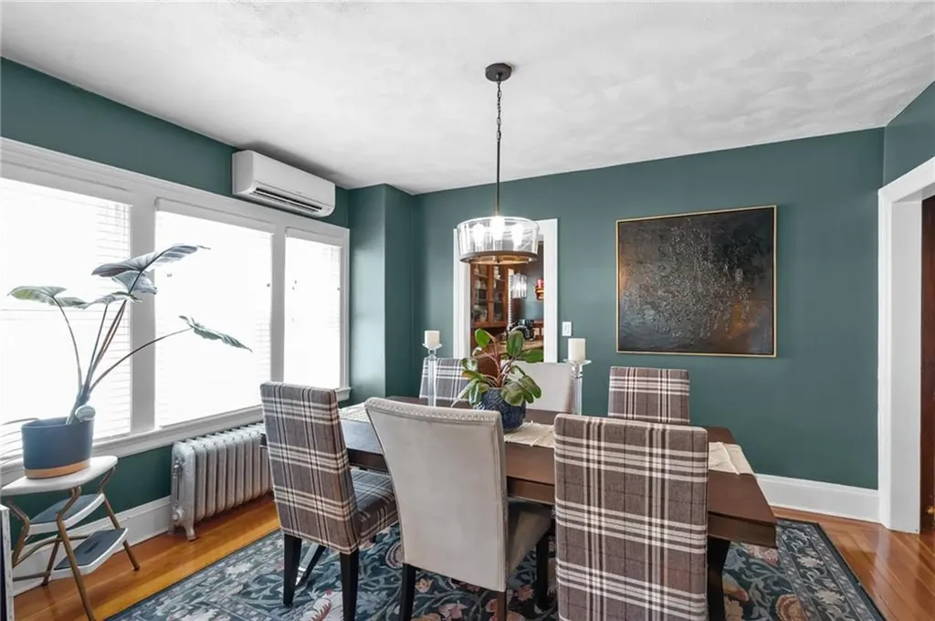106 Norwood Avenue Cranston RI 02905