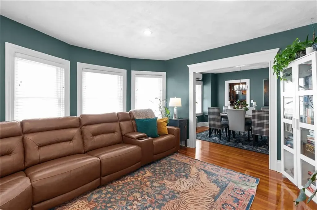 106 Norwood Avenue Cranston RI 02905