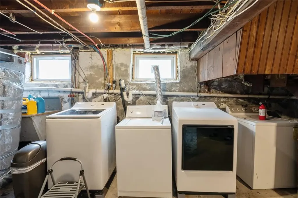 106 Norwood Avenue Cranston RI 02905