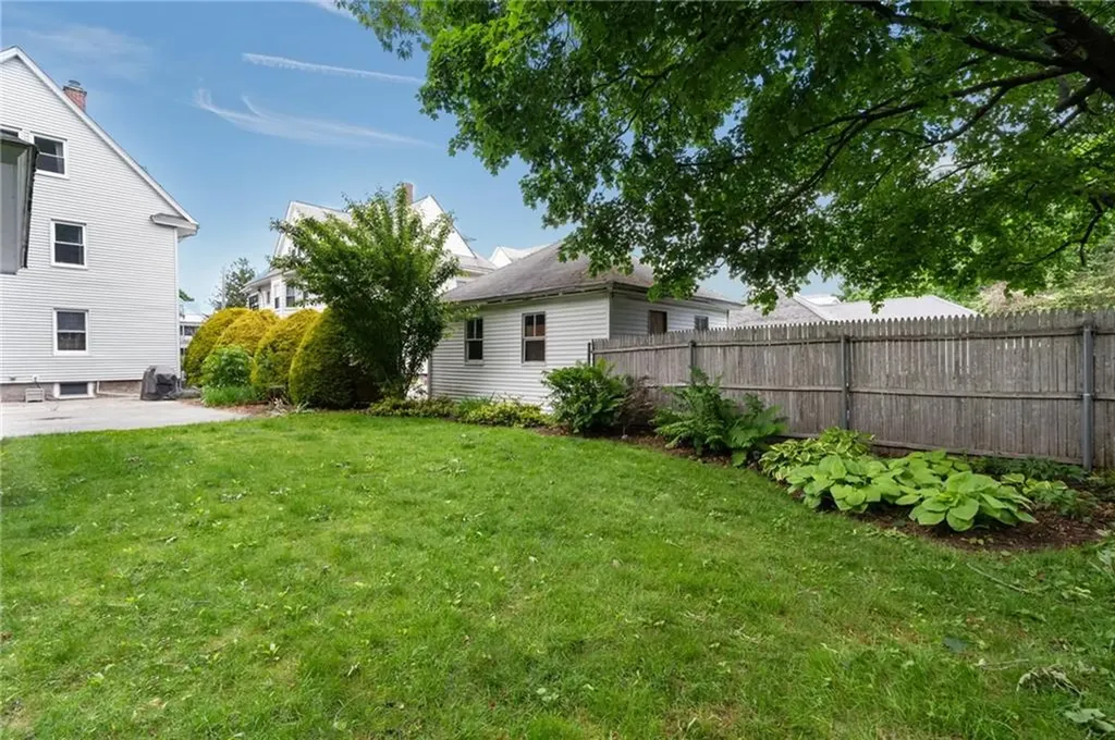 106 Norwood Avenue Cranston RI 02905