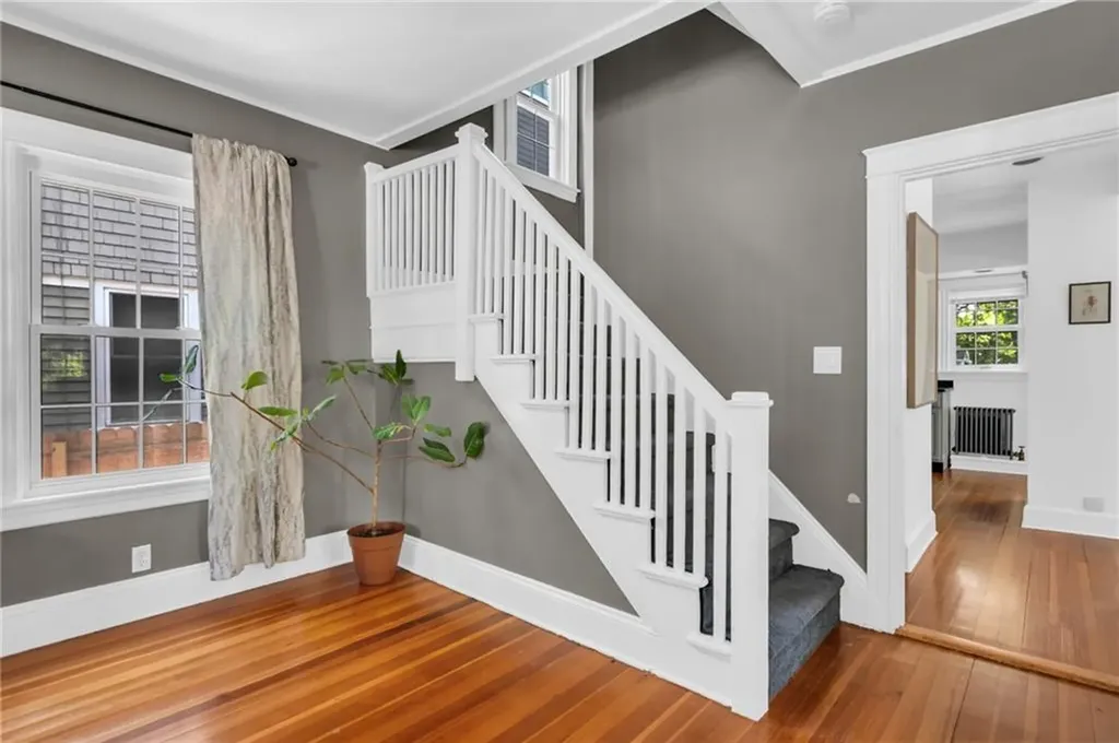212 Lowden Street Pawtucket RI 02860