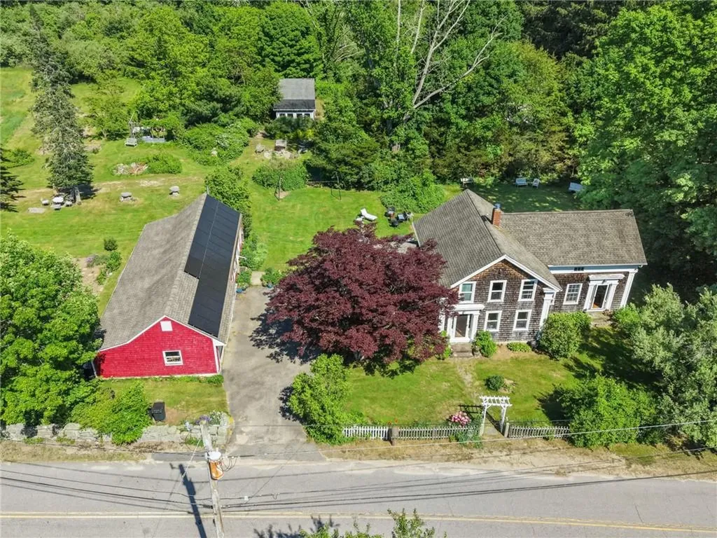 187 Dye Hill Road Hopkinton RI 02832