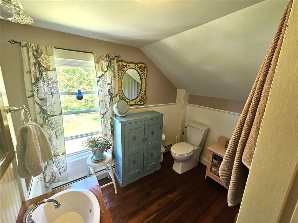 187 Dye Hill Road Hopkinton RI 02832