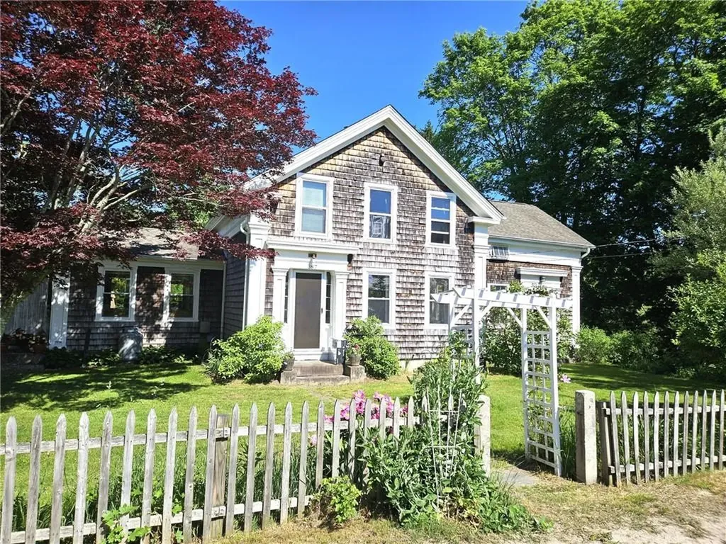 187 Dye Hill Road Hopkinton RI 02832