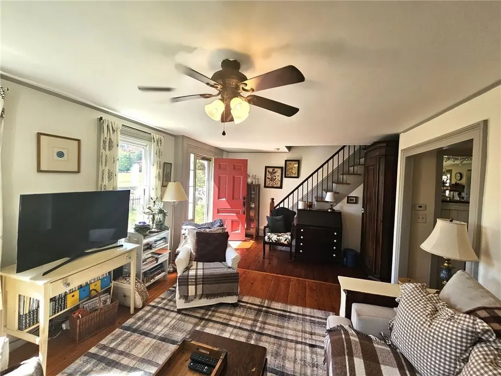 187 Dye Hill Road Hopkinton RI 02832