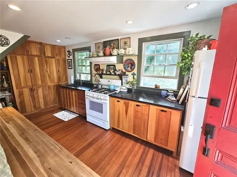187 Dye Hill Road Hopkinton RI 02832