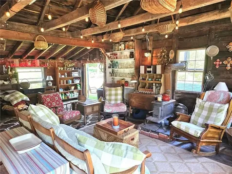 187 Dye Hill Road Hopkinton RI 02832