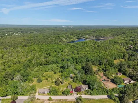 187 Dye Hill Road Hopkinton RI 02832