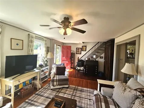 187 Dye Hill Road Hopkinton RI 02832