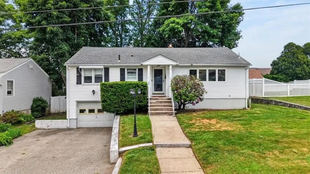 165 Salem Avenue Cranston RI 02920