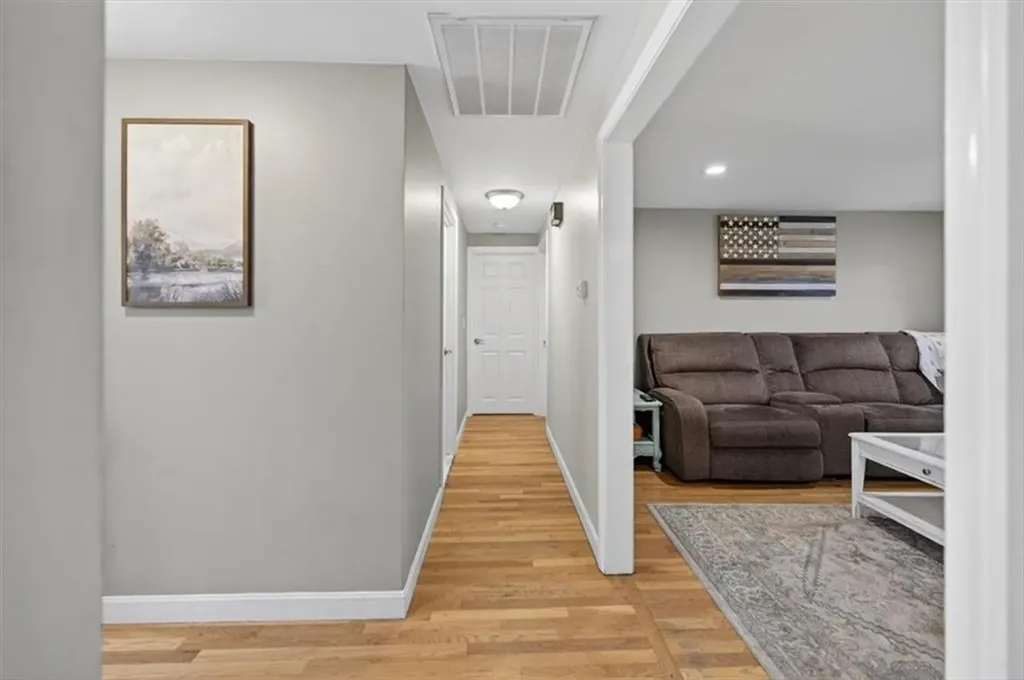 165 Salem Avenue Cranston RI 02920