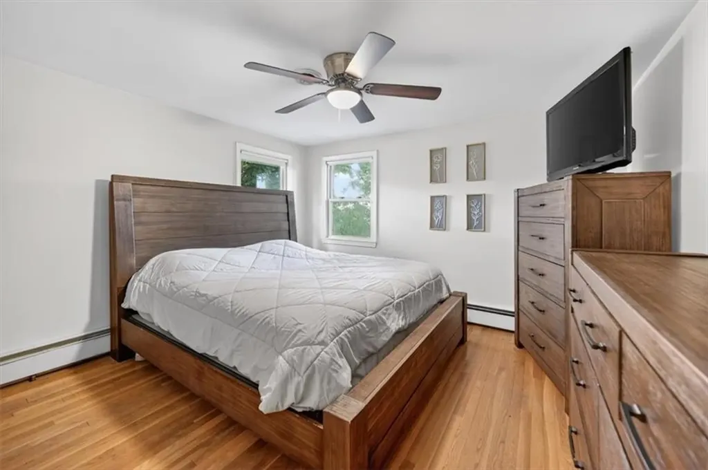 165 Salem Avenue Cranston RI 02920